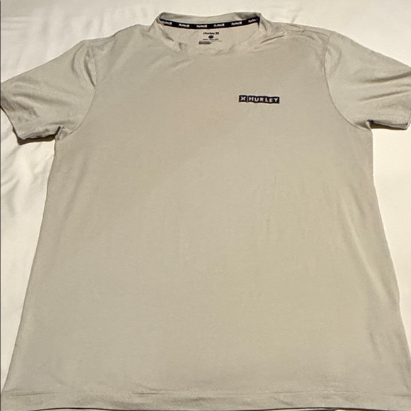 Hurley Other - Hurley Men's Light Colored Short Sleeve Tee